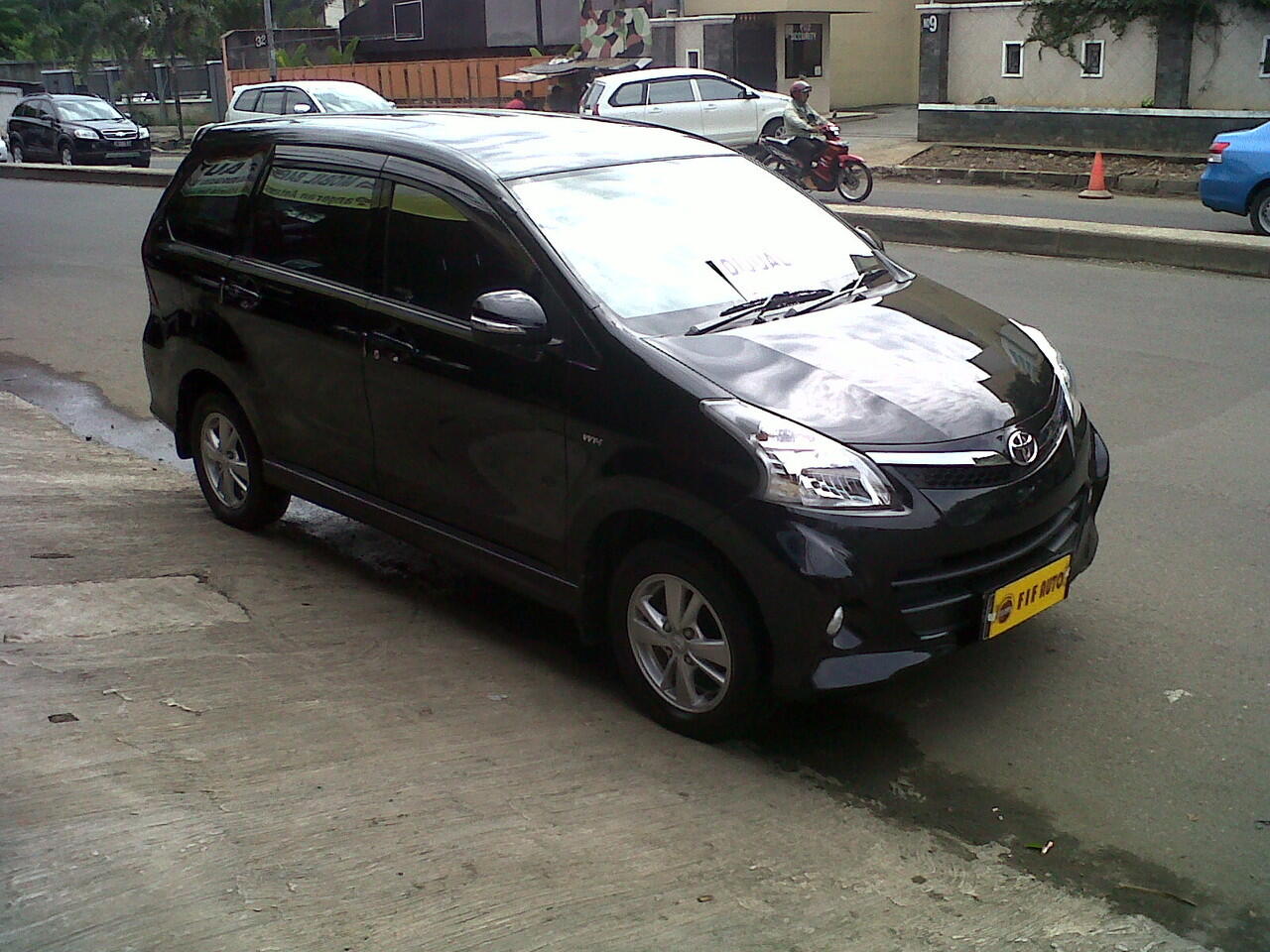 TOYOTA ALL NEW AVANZA VELOS 2012 MT HITAM METALIK
