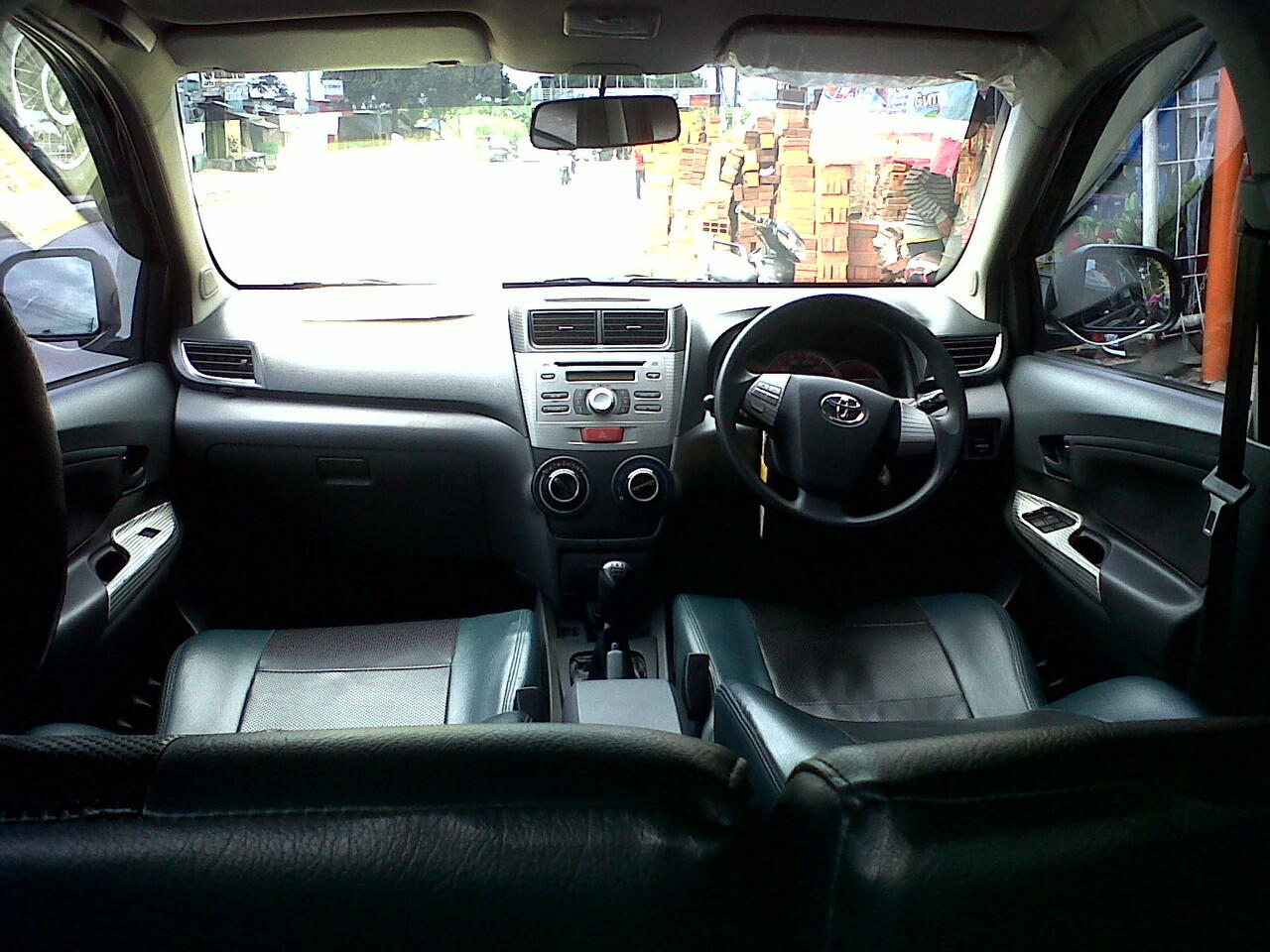 TOYOTA ALL NEW AVANZA VELOS 2012 MT HITAM METALIK