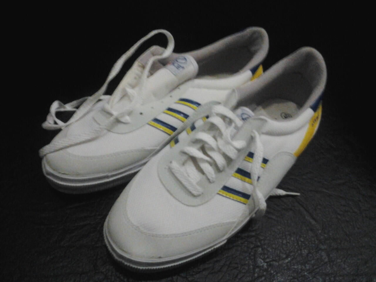 sepatu futsal speed proactive yellow submarine
