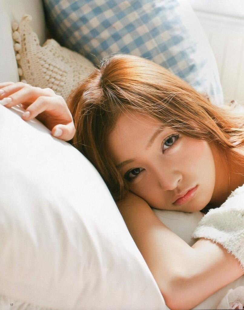 AKB48 TOMOMI ITANO (NO BB) KAWAIIII