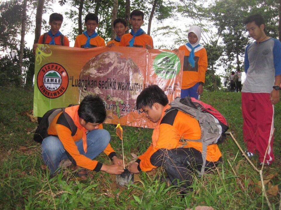 &#91;KOMPETISI AKSI BUMI&#93; Penghijauan &amp; Pembersihan Gunung