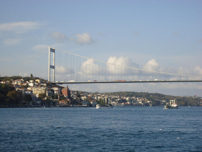 Hedonisme Anis Matta: PKS &amp; Kapal Pesiar Melayari Selat Bosporus di Instabul, Turki