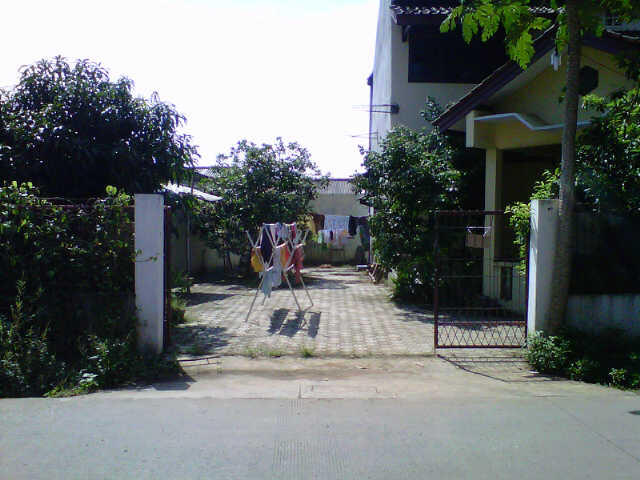 RUMAH DI DEPOK CILODONG