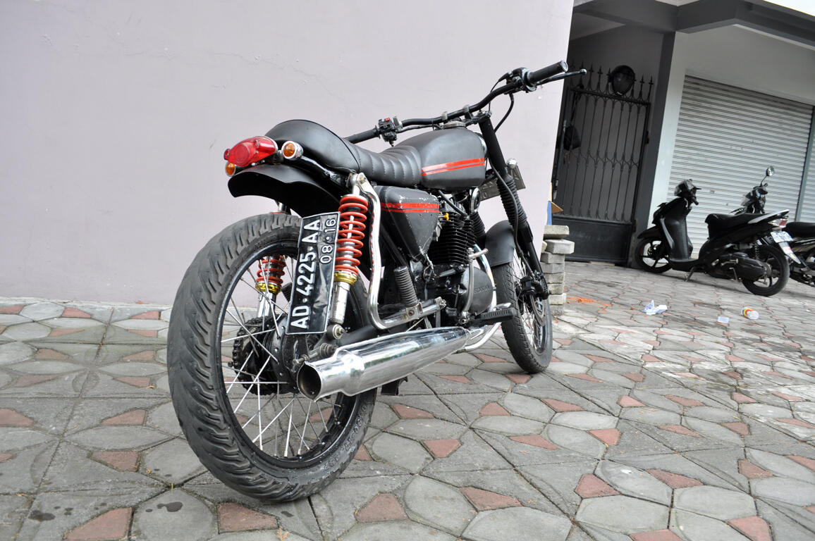 Cari Honda CB125 Tahun 1974 Jap Style KASKUS