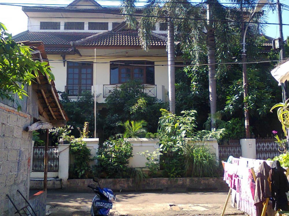 RUMAH DIJUAL: RUMAH INDUK+20 KAMAR KOS