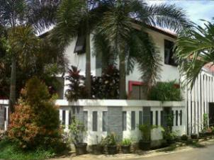 RUMAH DI KOMPLEK KAV DKI JAGAKARSA