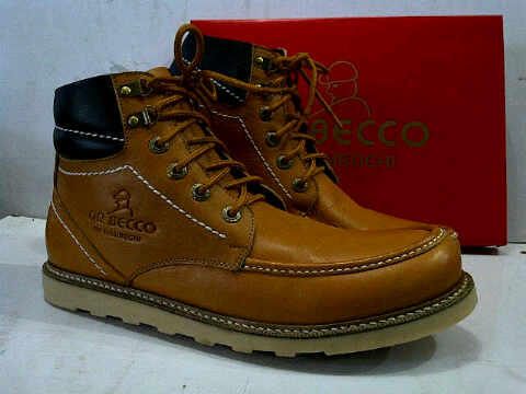 JUAL SEPATU DR BECCO