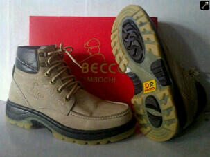 JUAL SEPATU DR BECCO