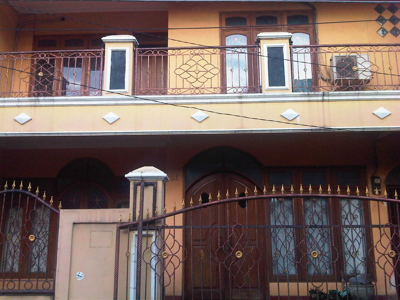 Rumah 2 lt. Nyaman, Strategis, Rawamangun