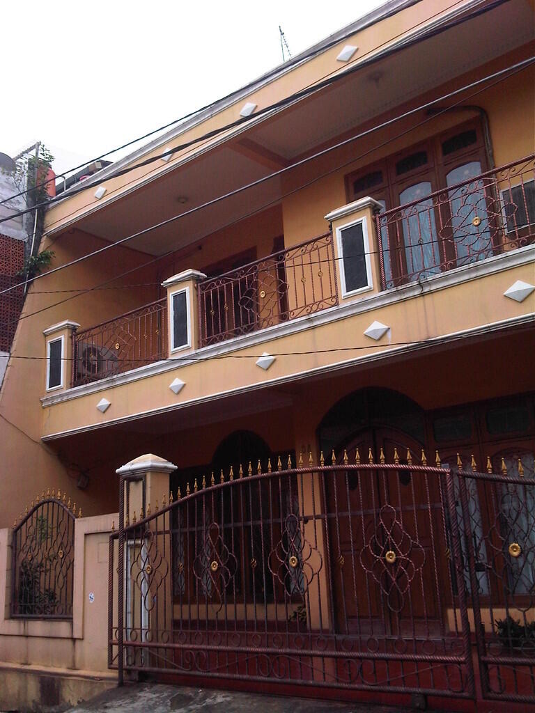 Rumah 2 lt. Nyaman, Strategis, Rawamangun