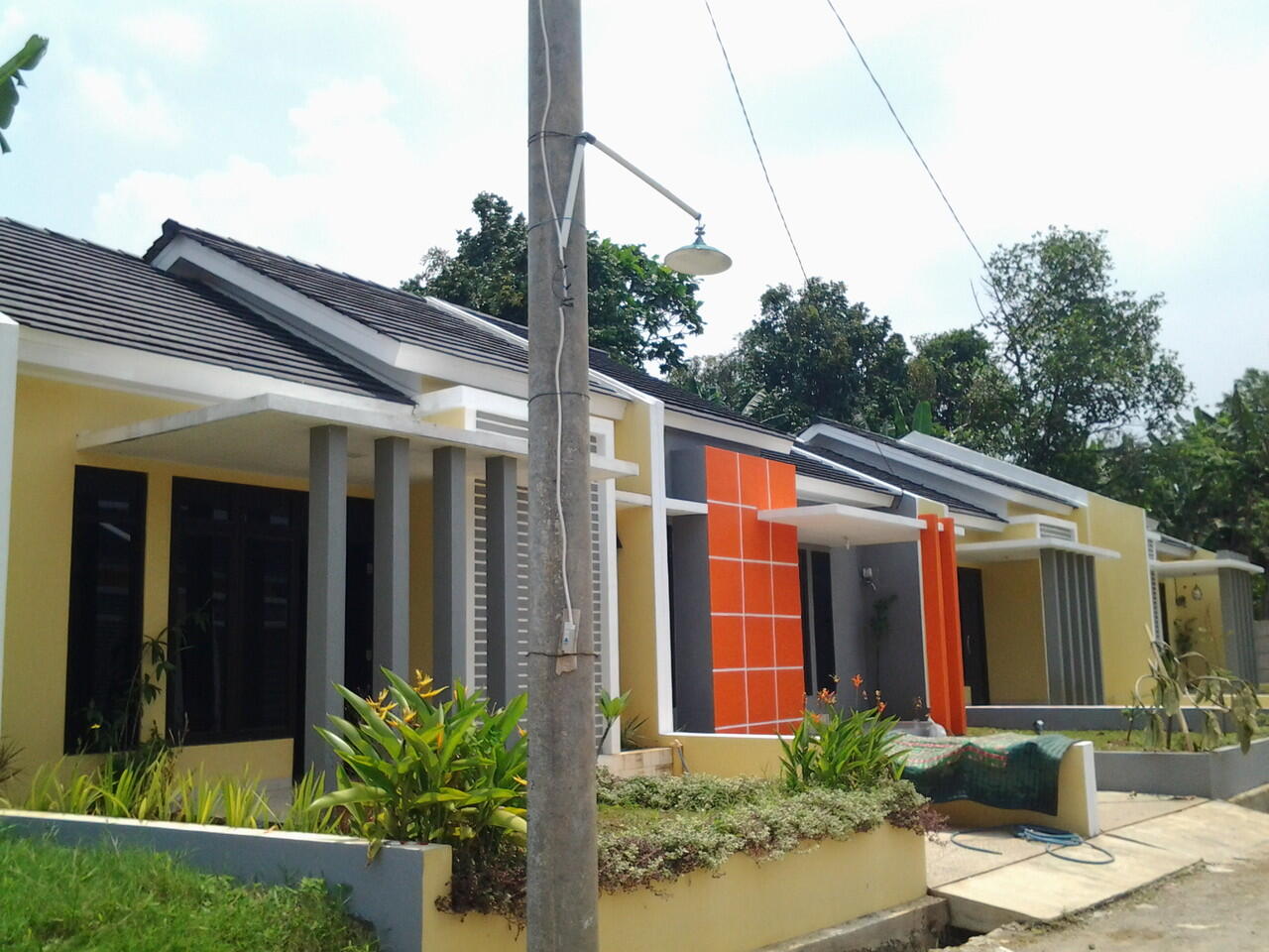 CLUSTER TOWNHOUSE MINIMALIS, DISC DP 50% + IPAD + AC