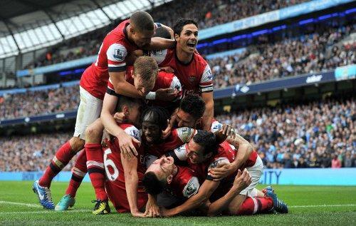 10 Alasan Arsenal Adalah Tim Yang Menarik ( Gooners masuk yuk! ) 