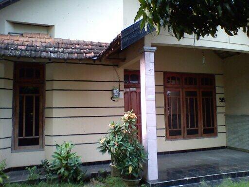 DIJUAL RUMAH +COCOK BUAT USAHA JOMBANG KOTA