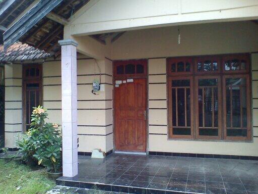 DIJUAL RUMAH +COCOK BUAT USAHA JOMBANG KOTA