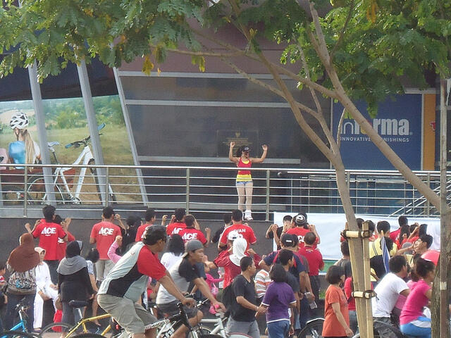 mahkluk halus di Car Free Day Semarang