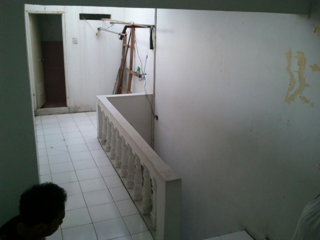 Rumah 3Lt siap huni di dalam komplek perumahan