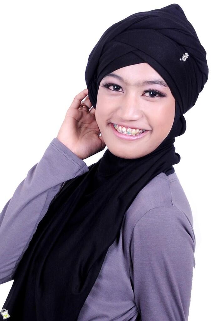 GALLERY CEWE BERJILBAB , ayo masuk yang demen....