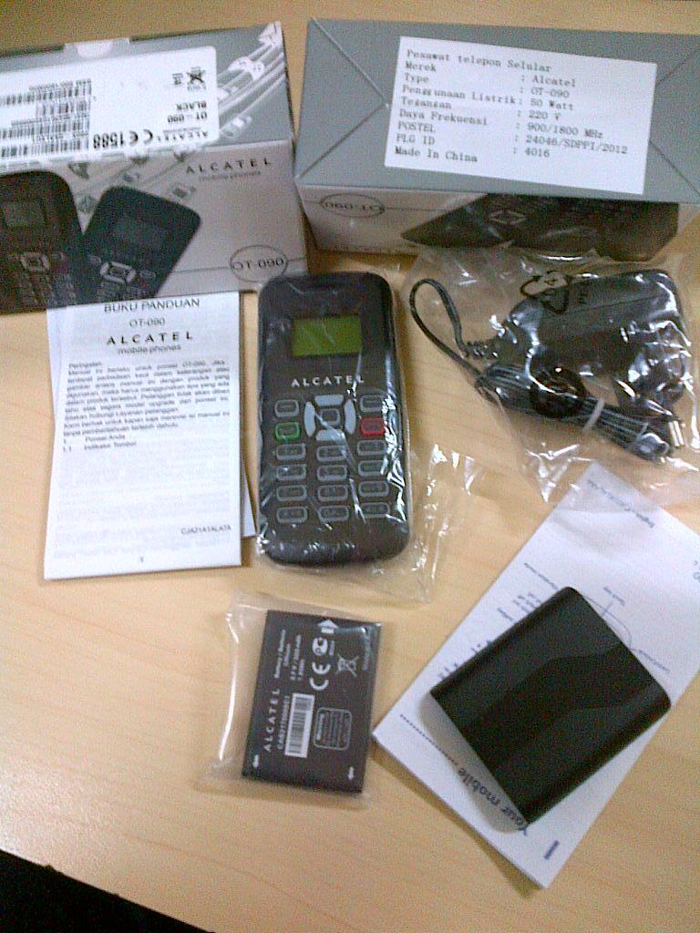 ALCATEL 0T-090 SINGLE GSM 99 Ribu