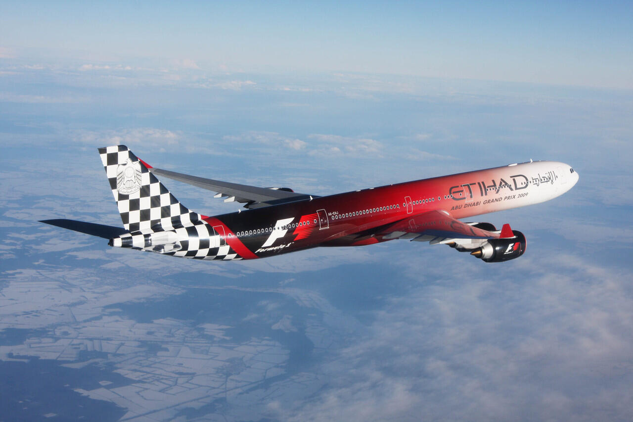 10 Maskapai Penerbangan Terbaik Dunia 2012 Versi Skytrax