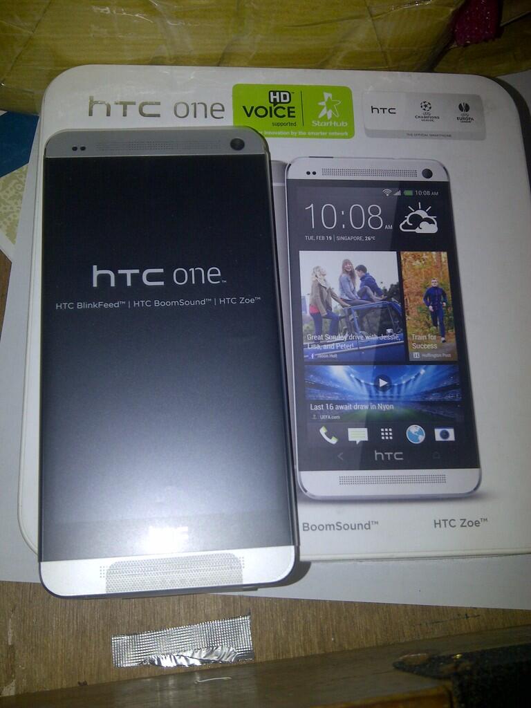 BNIB IPHONE 4 16GB CDMA BLACK DAN WHITE GARANSI RESMI SMART 1THN