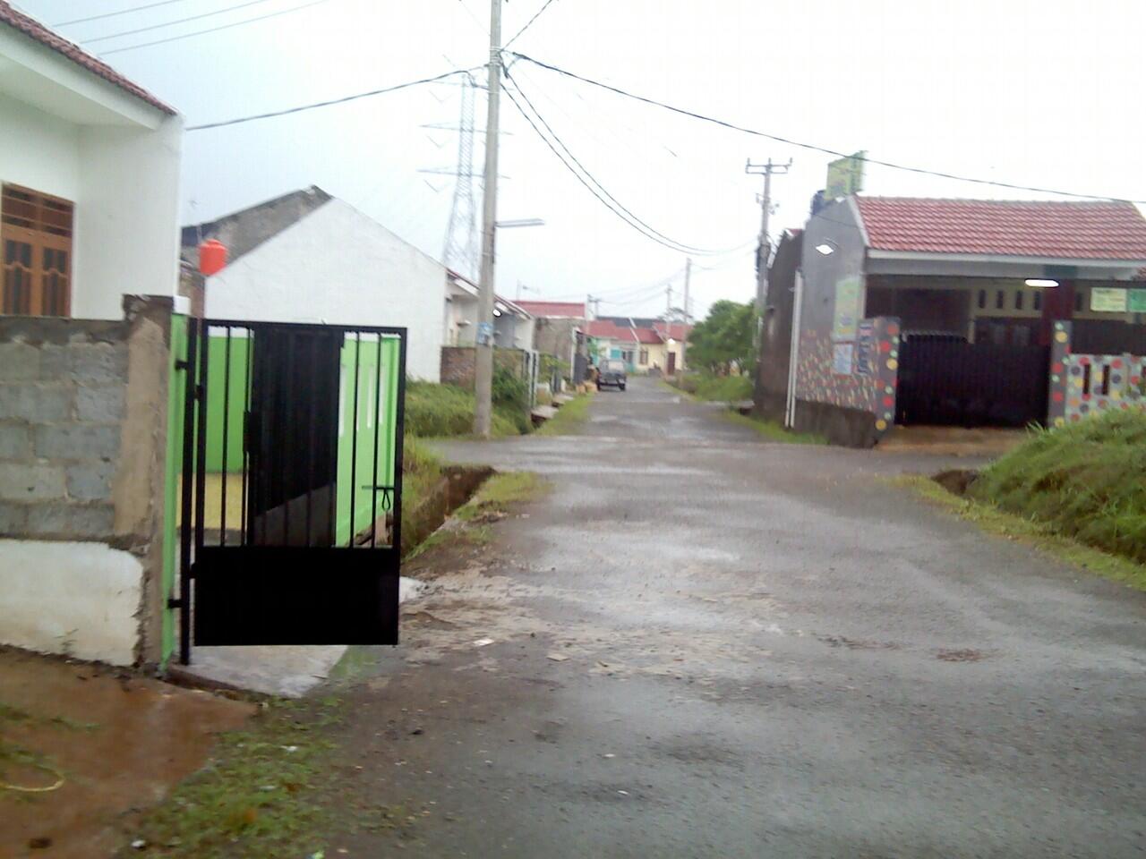 DISEWAKAN/DIKONTRAKKAN RUMAH CIKEAS GARDENIA 5 JUTA, 500 METER DARI CIBUBUR COUNTRY