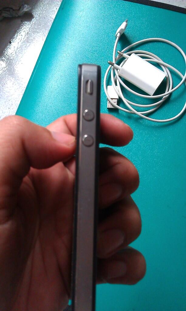 iphone 4 32Gb, black batangan locked