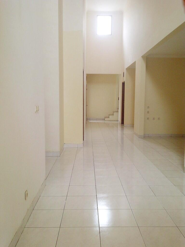 Rumah Alam Sutera Siap Huni, Lokasi bagus, Harga Murah