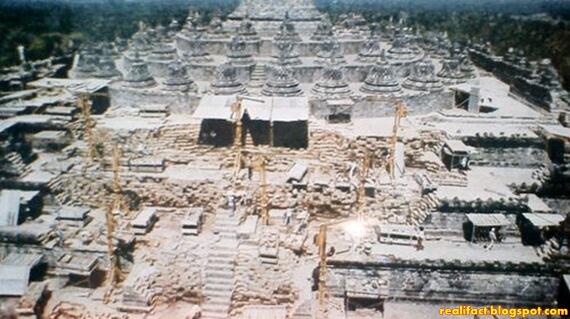 Misteri Keajaiban Candi Borobudur