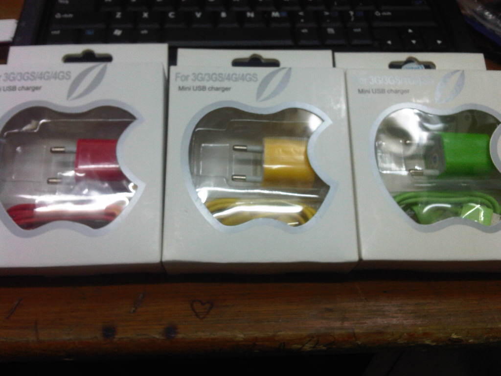 CHARGER I PHONE WARNA