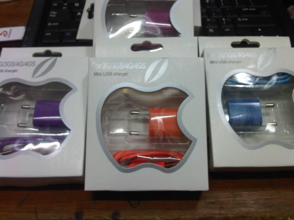 CHARGER I PHONE WARNA