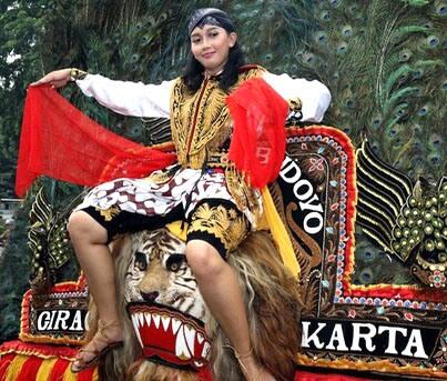 Reog seni budaya khas ponorogo