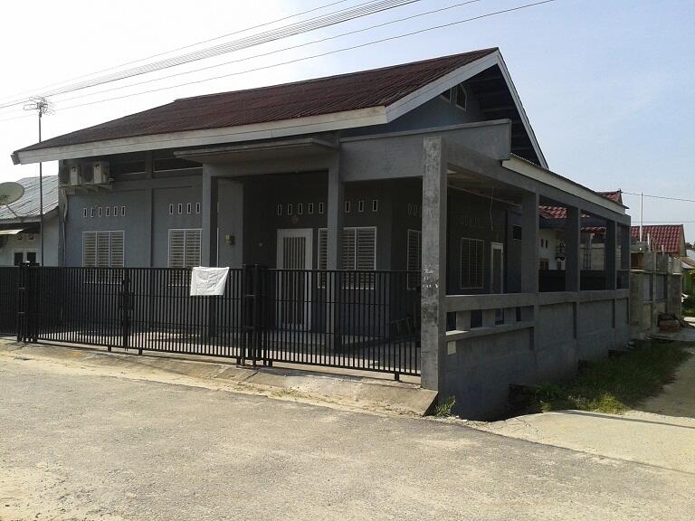 RUMAH DI PEKANBARU DIJUAL