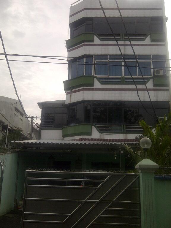 Rumah 4 1/2 Lantai, Tangki - Mangga Besar