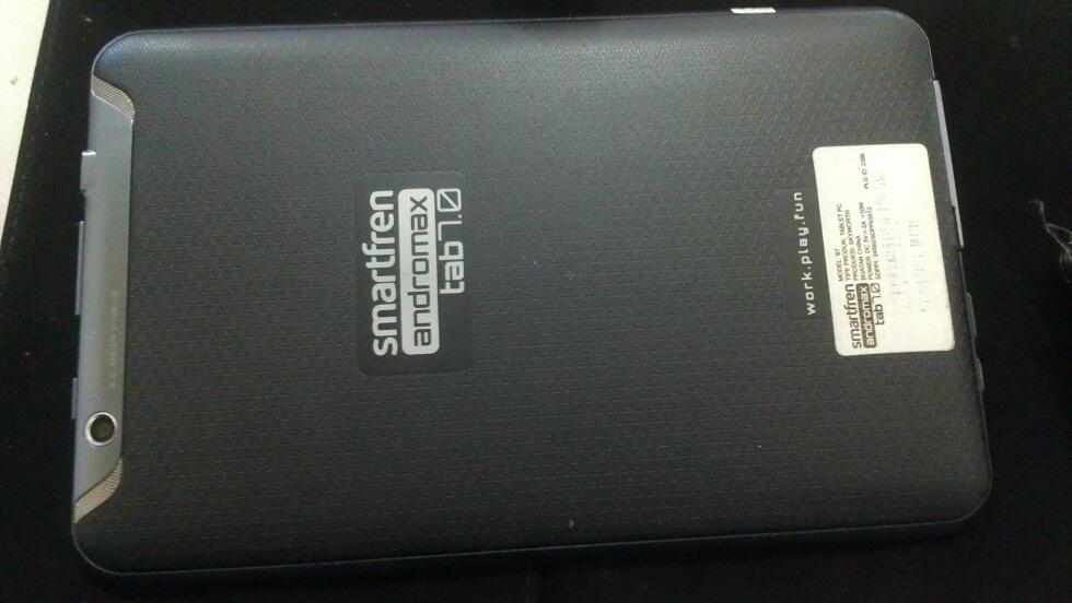 Smartfren Andromax Tab 7.0