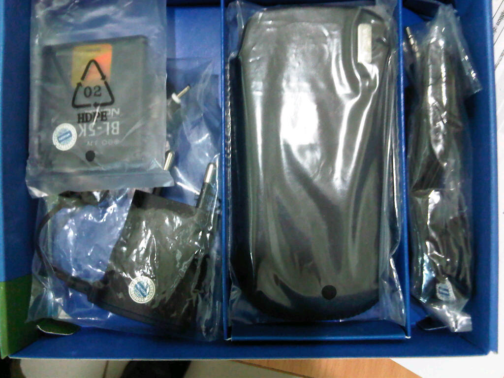 Jual Nokia E7 dan C7 Fullset, Kondisi Mulus