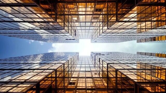 Foto-foto Bangunan Vertikal Ini Bisa Membuat Anda Vertigo
