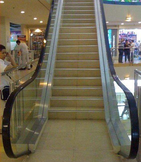 GO HOME ESCALATOR, YOU'RE DRUNK !!!!! (PIC)
