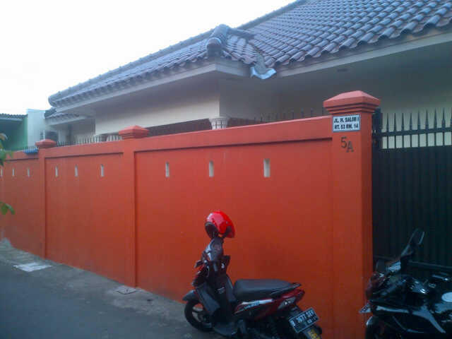 RUMAH RADIO DALAM