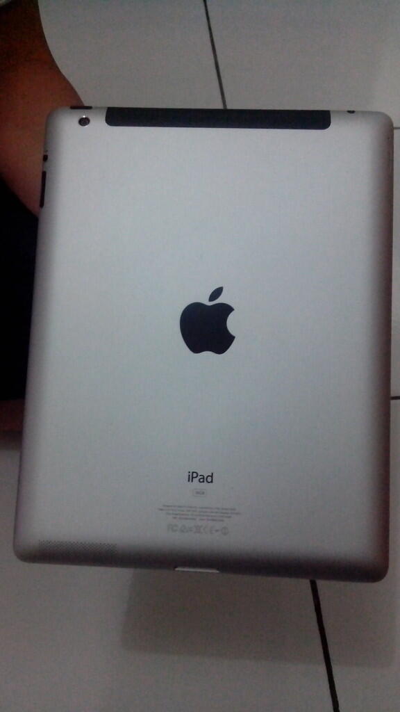 JUAL IPAD 3 3G/WIFI 16 GB MULUS,GARANSI BYK!!