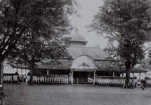 Foto-Foto Kota-Kota besar di Indonesia Jaman Dahulu