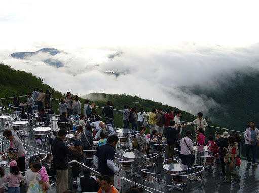 Unkai Terrace, Serambi di Atas Awan