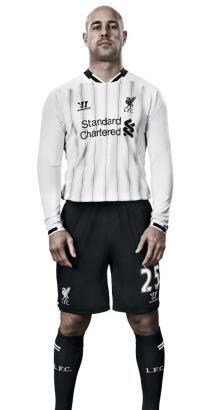 &#91;HOT&#93; Inilah Jersey Liverpool FC 2013-2014