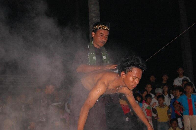 Sekilas Mengenal Kesenian Debus Banten