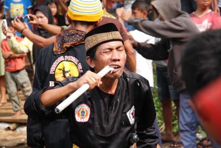 Sekilas Mengenal Kesenian Debus Banten