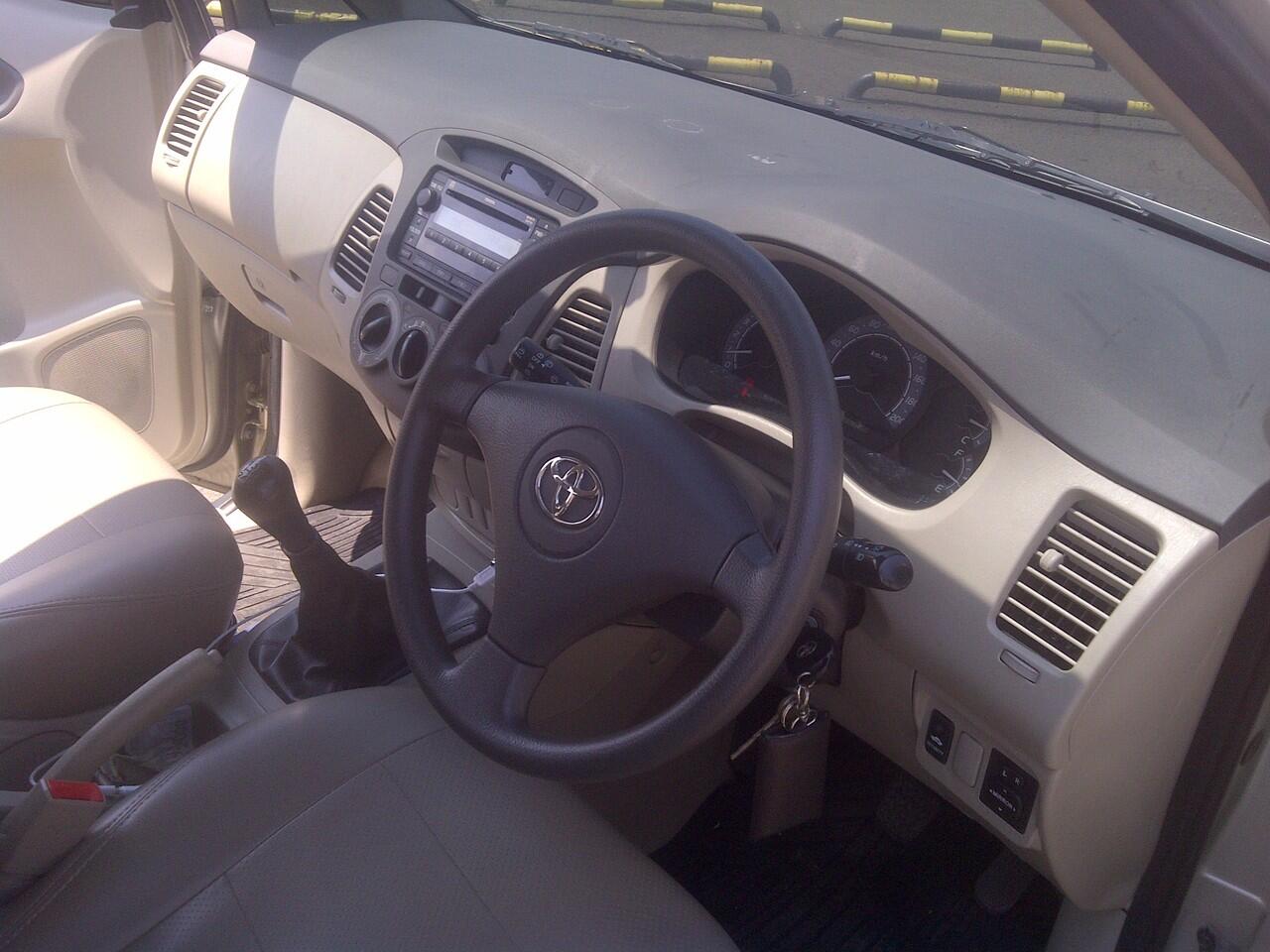 Toyota innova Th 09 Type G 2.0