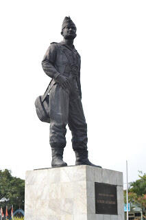 MONUMEN-MONUMEN BERSEJARAH DI KOTA BANDUNG