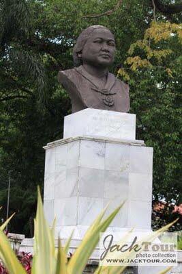MONUMEN-MONUMEN BERSEJARAH DI KOTA BANDUNG