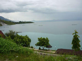 Pesona Danau-Danau Cantik di Indonesia