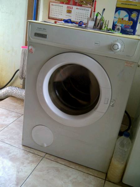 terjual wts mesin pengering dryer electrolux edv 500 kap terjual wts mesin pengering dryer electrolux edv 500 kap