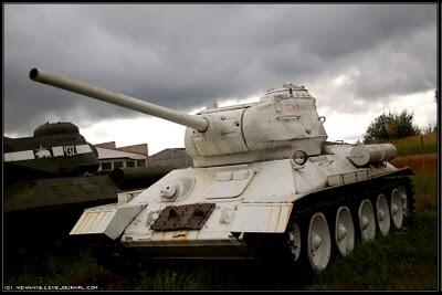 Tank-Tank Bekas Perang Dingin Uni Sovyet 